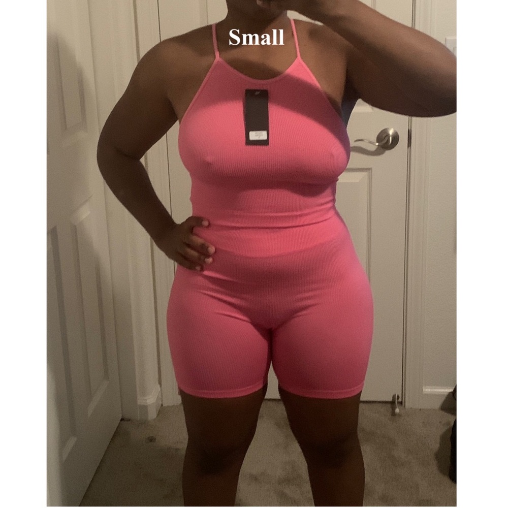 Seamless Ribbed Spaghetti Strap Tank Short Set - Picture 7 of 9